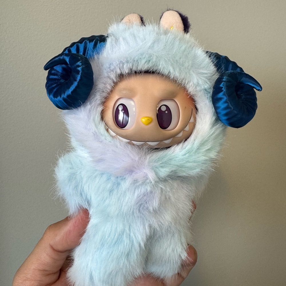 Labubu clothes Ram (Sky Blue)